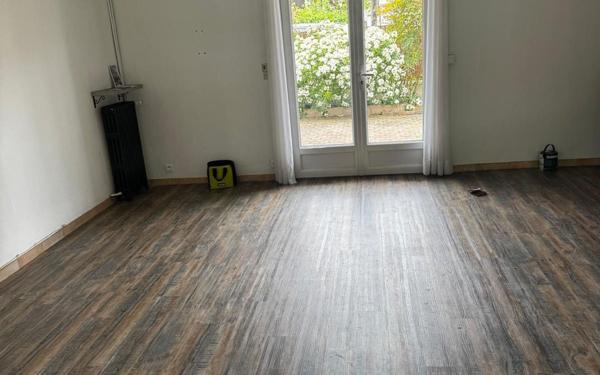 Appartement à louer    3 pièces • 82 m2 Villemomble