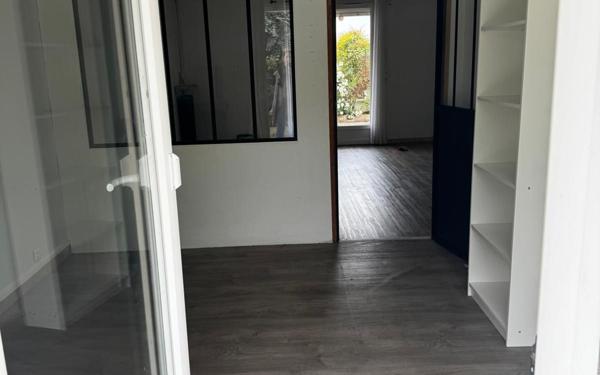 Appartement à louer    3 pièces • 82 m2 Villemomble