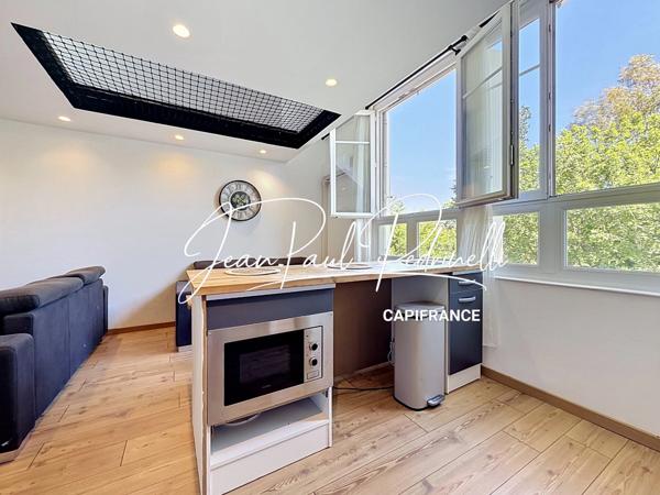 SAINT-RAPHAËL Valescure - Investissement locatif / Résidence principale Appartement 3 pièces duplex  59 m² au sol • 6 couchages • parking privatif • vendu meublé