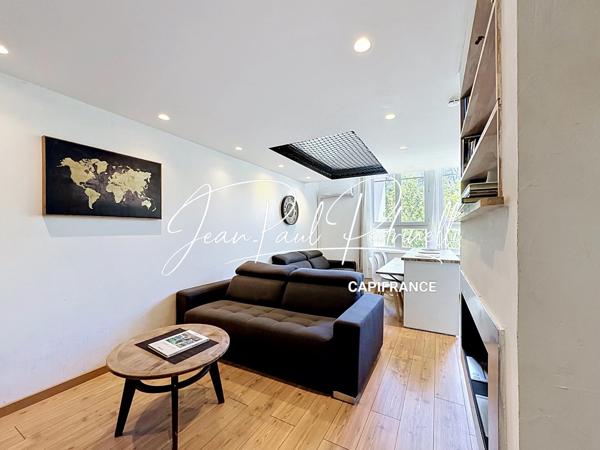 SAINT-RAPHAËL Valescure - Investissement locatif / Résidence principale Appartement 3 pièces duplex  59 m² au sol • 6 couchages • parking privatif • vendu meublé