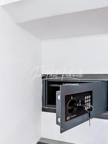 SAINT-RAPHAËL Valescure - Investissement locatif / Résidence principale Appartement 3 pièces duplex  59 m² au sol • 6 couchages • parking privatif • vendu meublé