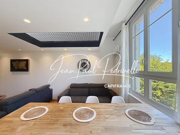 SAINT-RAPHAËL Valescure - Investissement locatif / Résidence principale Appartement 3 pièces duplex  59 m² au sol • 6 couchages • parking privatif • vendu meublé