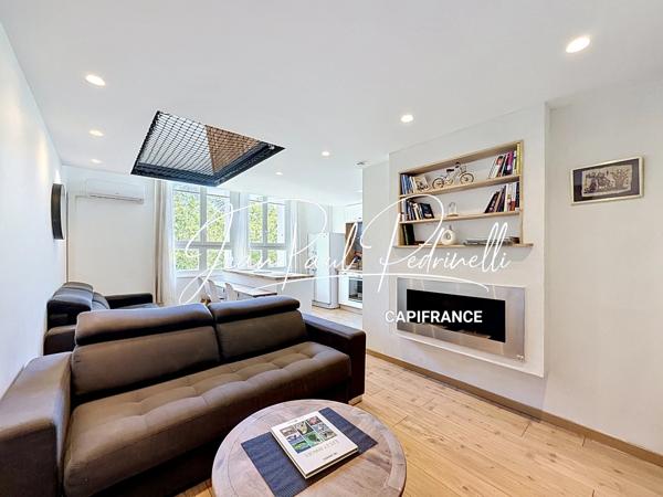 SAINT-RAPHAËL Valescure - Investissement locatif / Résidence principale Appartement 3 pièces duplex  59 m² au sol • 6 couchages • parking privatif • vendu meublé