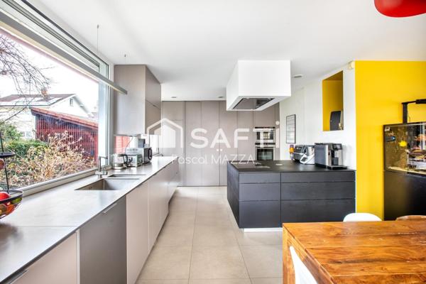 superbe maison d'architecte de 220m² avec piscine