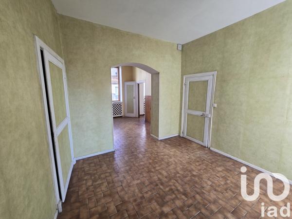 Maison de village 6 pièces de 142 m² à Ébreuil (03450)