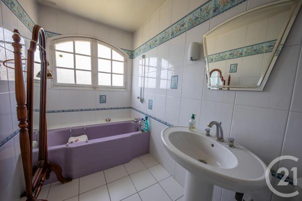 Maison à vendre  8 pièces - 155,19 m2 ST MEDARD EN JALLES - 33