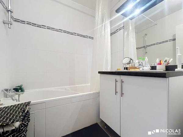 BORDEAUX CENTRE – SAINT-CHRISTOLY / PEY-BERLAND – APPARTEMENT AVEC BALCON