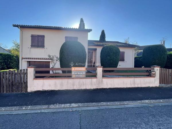 Vente                                                      Maison
                        
                     7 pièces                      123 m2                     à Albi