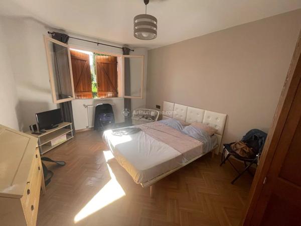 Vente                                                      Maison
                        
                     7 pièces                      123 m2                     à Albi