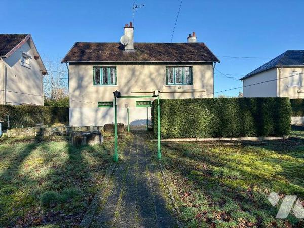 A vendre à SALBRIS, maison individuelle édifiée sur un sous-sol intégral, offrant une surface h...