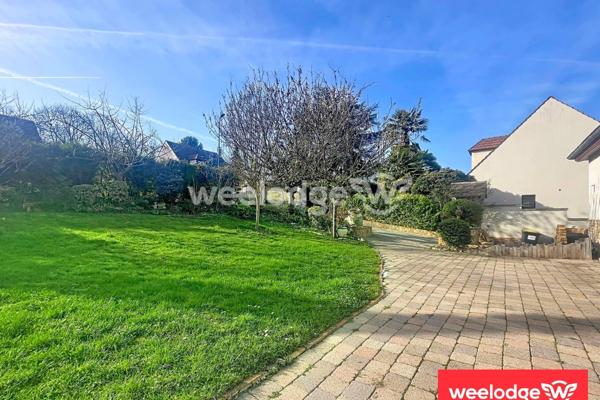 Maison à vendre 9 pièces de 158 m² à Vauréal