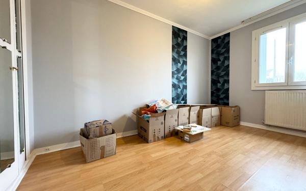 Maison à vendre    4 pièces • 84,14 m2 Gasville-Oisème