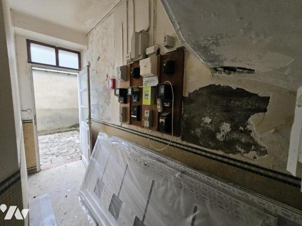Secteur gare Angers maison avec cour composée de 3 logements