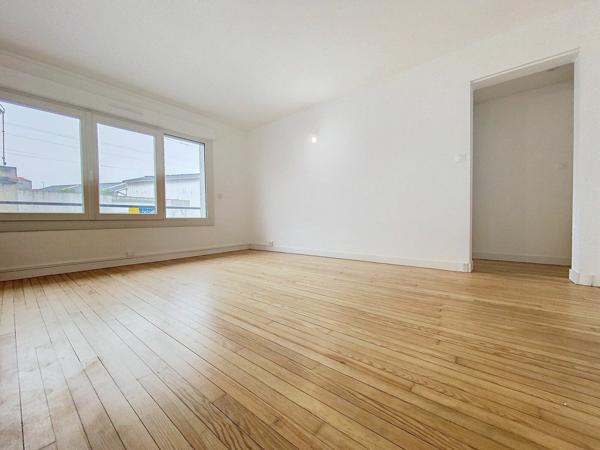 Appartement à vendre    3 pièces • 59 m2 La Rochelle
