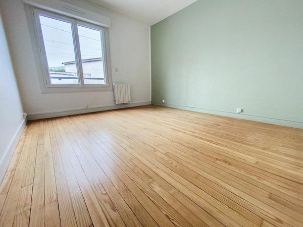 Appartement à vendre    3 pièces • 59 m2 La Rochelle