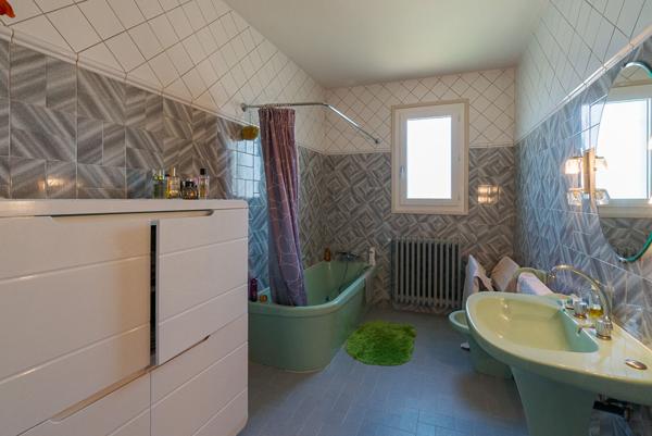 CARCASSONNE – CENTRE Maison T5 de 287m² (158m²) avec vaste garage et jardin de 600m²