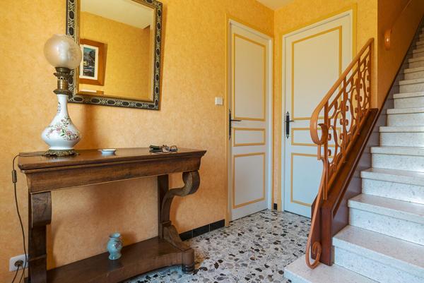 CARCASSONNE – CENTRE Maison T5 de 287m² (158m²) avec vaste garage et jardin de 600m²