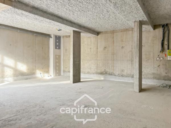 Local/bureau à louer CREPIEUX LA PAPE (69) surface 74 m2