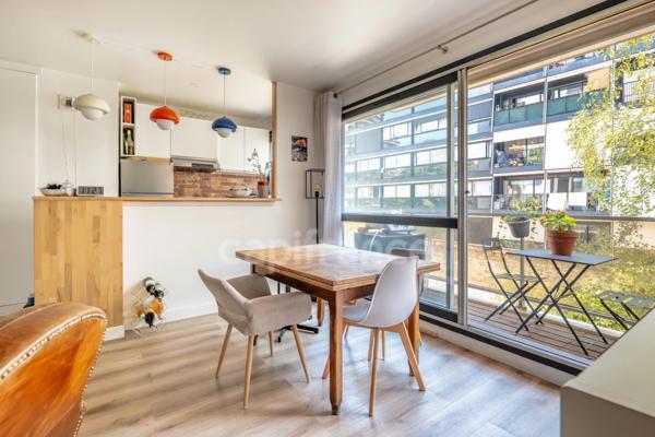 Appartement à vendre 2 pièces PARIS 20EME ARRONDISSEMENT (75) avec balcon de 6 m2