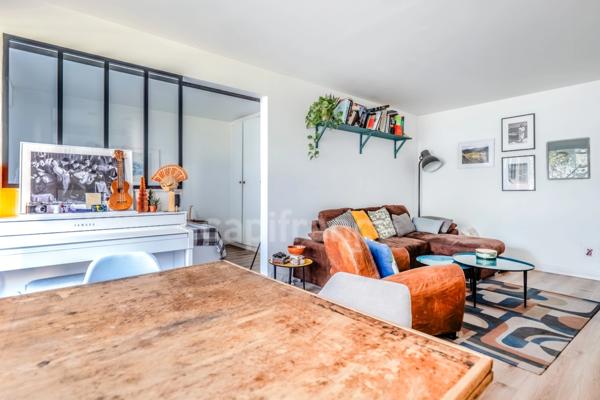Appartement à vendre 2 pièces PARIS 20EME ARRONDISSEMENT (75) avec balcon de 6 m2