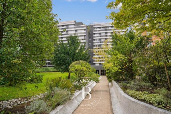 Paris 16ème, Appartement 2 Chambres -  97 m² à vendre