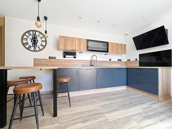 MANDEURE – Une maison pleine de charme, aux beaux volumes et aux multiples possibilités !