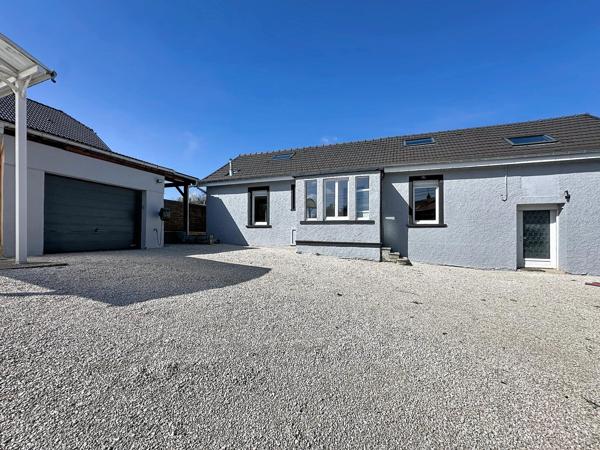 MANDEURE – Une maison pleine de charme, aux beaux volumes et aux multiples possibilités !