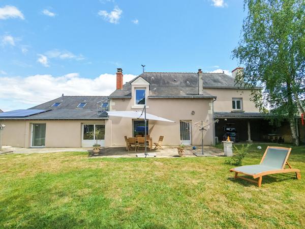 Maison en pierre de caractère- A Vendre ? Notre-Dame-d'Allençon