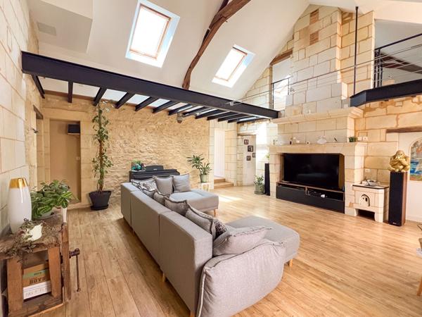 Maison en pierre de caractère- A Vendre ? Notre-Dame-d'Allençon