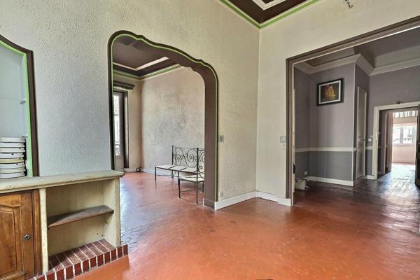 Appartement Marseille 6 pièce(s) 157.83 m2