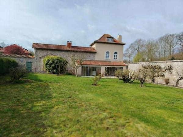 Maison à BONNINGUES-LES-CALAIS, 62340 - 4 pièces 143m²