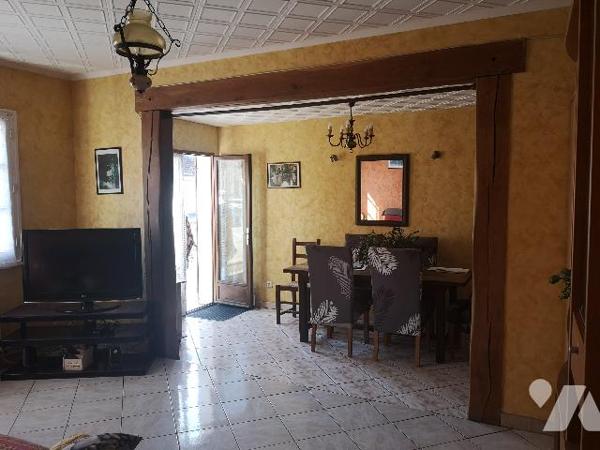 Rachecourt, maison de village F5 avec intérieur à rafraichir