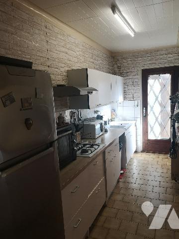 Rachecourt, maison de village F5 avec intérieur à rafraichir