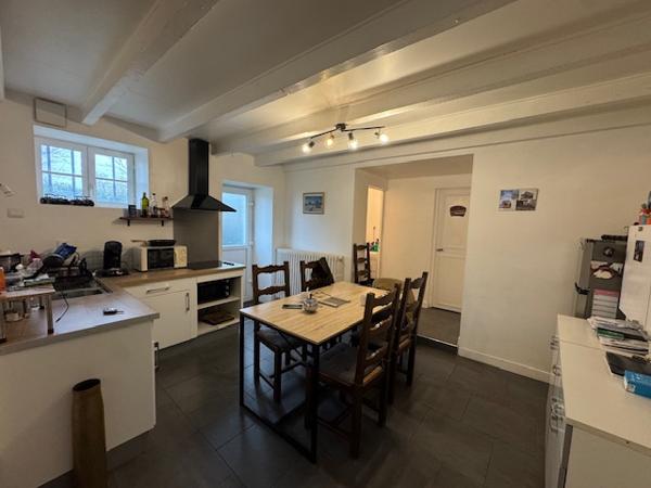 Maison avec jardin et garage