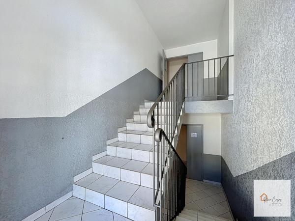 Immeuble de rapport : 12 lots - 780m² - Renta 11%