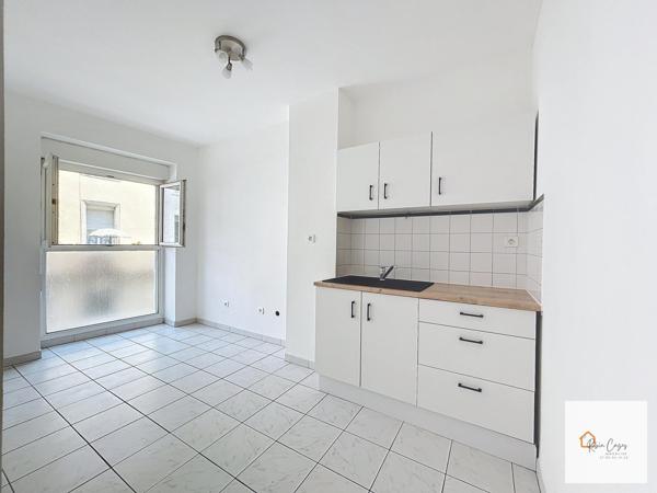 Immeuble de rapport : 12 lots - 780m² - Renta 11%