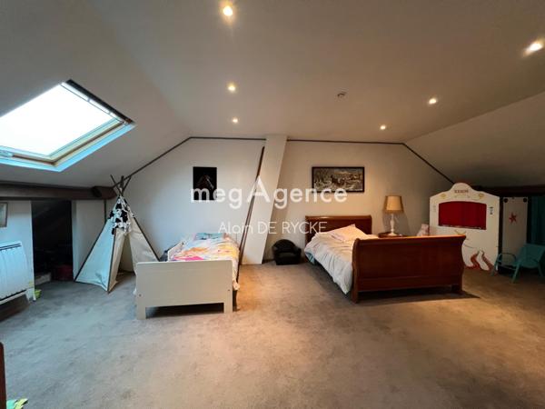 Maison à FONTAINE-LA-GAILLARDE, 89100 - 7 pièces 220m²