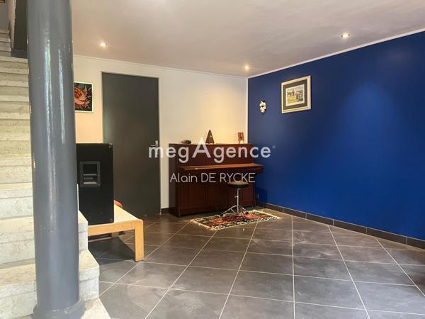 Maison à FONTAINE-LA-GAILLARDE, 89100 - 7 pièces 220m²