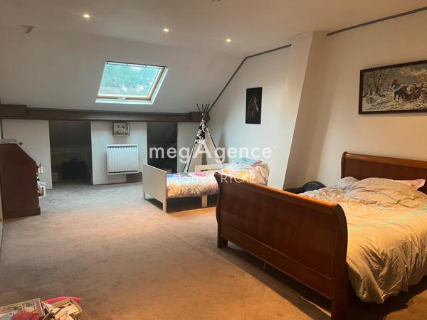 Maison à FONTAINE-LA-GAILLARDE, 89100 - 7 pièces 220m²