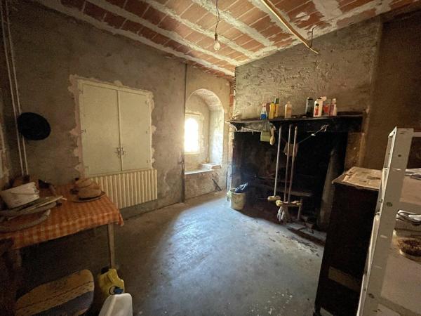 Maison à vendre    7 pièces • 168 m2 Marcillac-Vallon