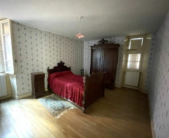 Maison à vendre    7 pièces • 168 m2 Marcillac-Vallon