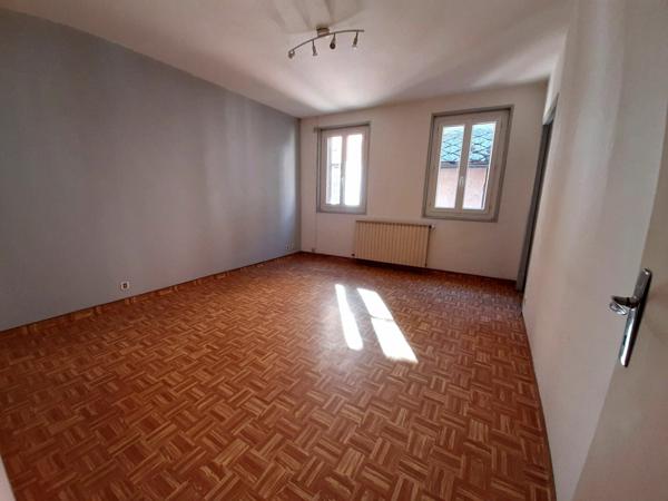 Maison à vendre    7 pièces • 168 m2 Marcillac-Vallon