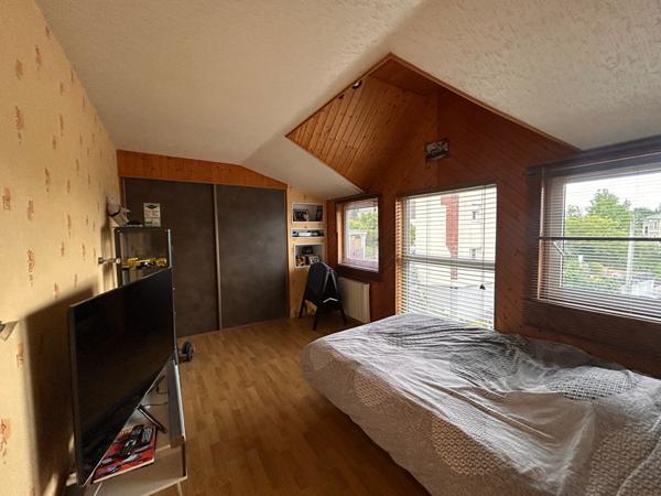 Maison individuelle Boisguillaume - 105m² - 4 chambres - cour fermée - sous sol - Quartier Hyatt - Gare