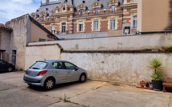 Appartement à louer    3 pièces • 89 m2 Albi