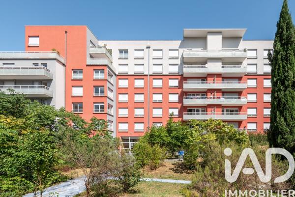 Location studio 37,43 m² Grenoble