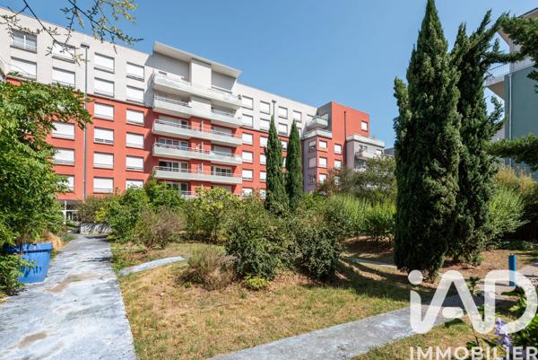 Location studio 37,43 m² Grenoble