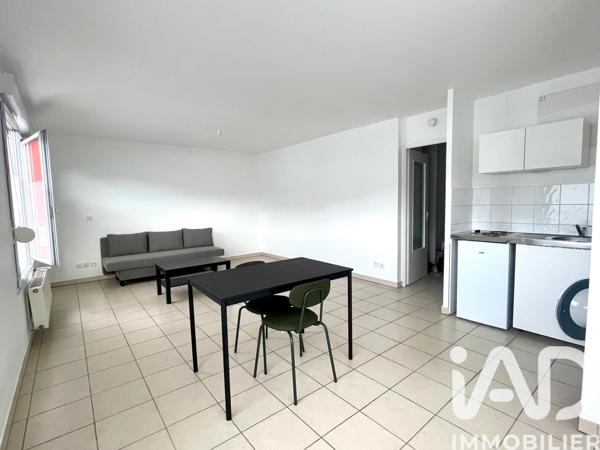 Location studio 37,43 m² Grenoble