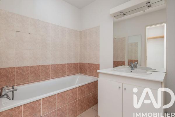 Location studio 37,43 m² Grenoble