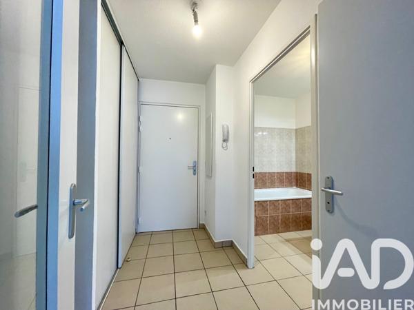 Location studio 37,43 m² Grenoble