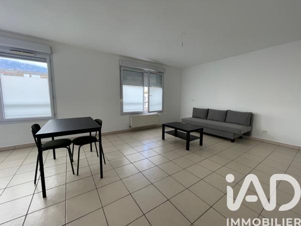 Location studio 37,43 m² Grenoble
